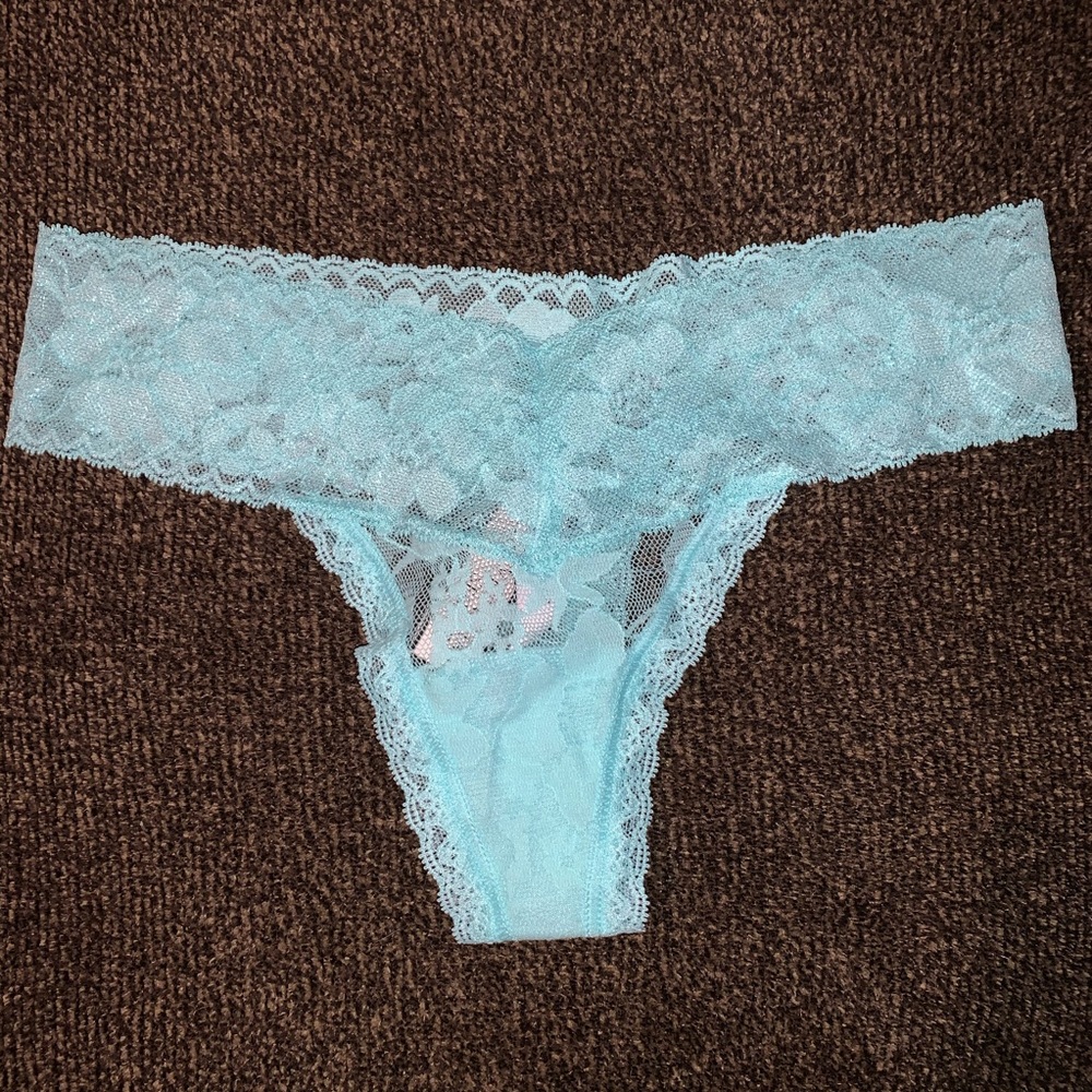 VS PINK Turquoise / Aqua Thong NWT